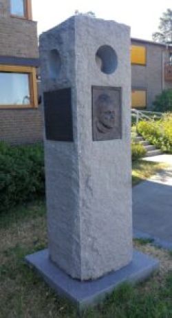 NO: Fritz Moen
