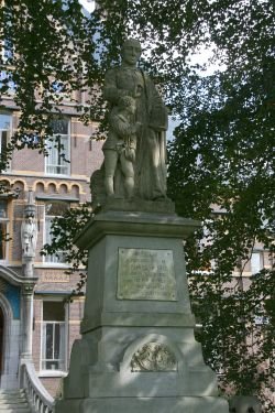 NL: Martinus van Beek